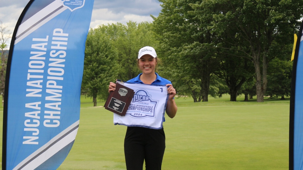 Minnesota State's Ellia Soydara Claims 2024 DIII Women's Medalist Honors
